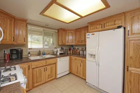 1829 Strauss, Redding, CA 96003 photo 11