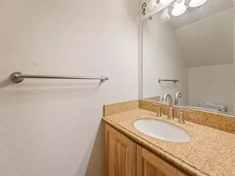 857 Mission Sierra Ct, Redding, CA 96003 photo 6