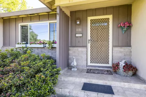 1151 Dusty Ln, Redding, CA 96002 photo 2