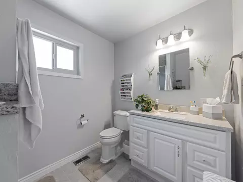 1151 Dusty Ln, Redding, CA 96002 photo 14