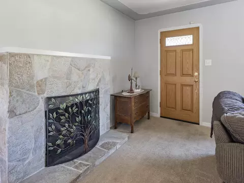 1151 Dusty Ln, Redding, CA 96002 photo 4