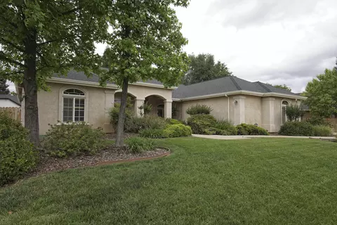 4362 Yellowstone Dr, Redding, CA 96002 photo 3