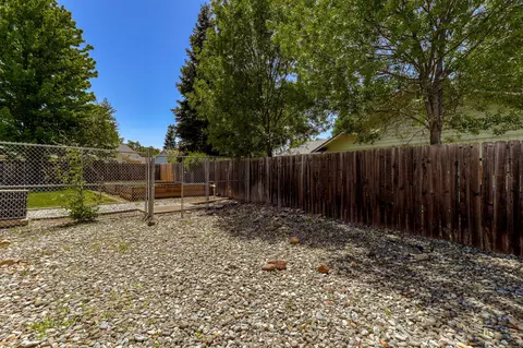 1463 Richland Way, Redding, CA 96003 photo 56