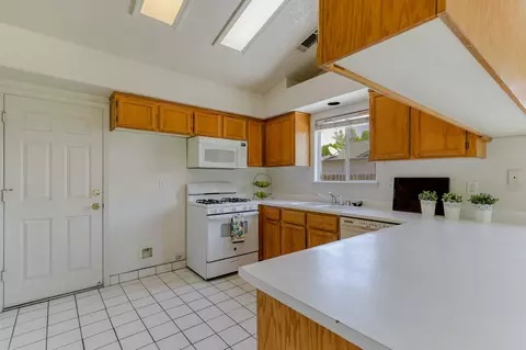 1463 Richland Way, Redding, CA 96003 photo 34
