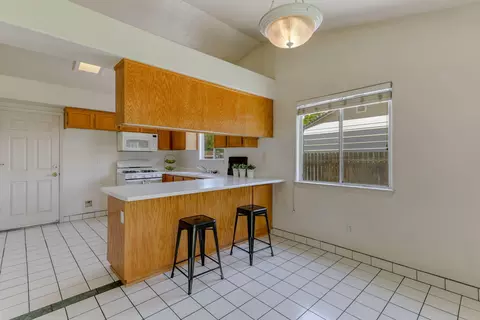 1463 Richland Way, Redding, CA 96003 photo 32