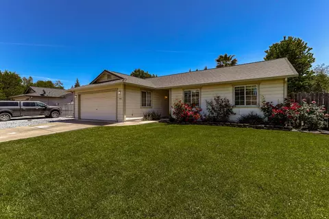 1463 Richland Way, Redding, CA 96003 photo 1