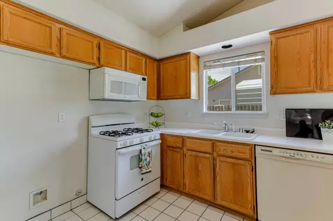 1463 Richland Way, Redding, CA 96003 photo 35