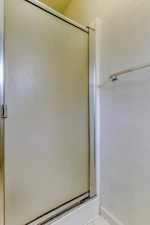 1463 Richland Way, Redding, CA 96003 photo 17