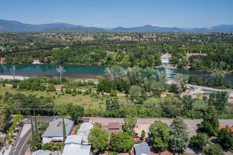 1527 Riverside Dr, Redding, CA 96001 photo 54