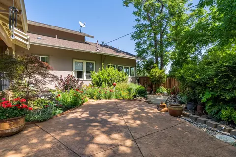 1527 Riverside Dr, Redding, CA 96001 photo 36