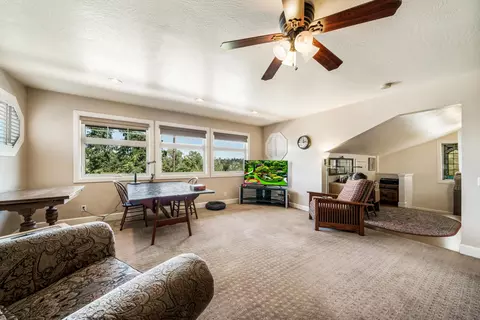 1527 Riverside Dr, Redding, CA 96001 photo 15