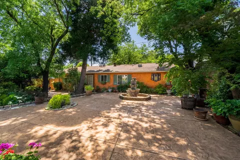 1527 Riverside Dr, Redding, CA 96001 photo 39