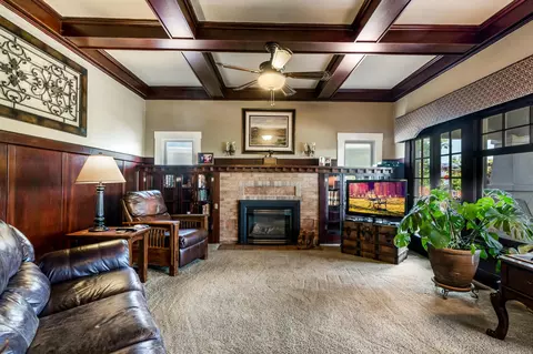 1527 Riverside Dr, Redding, CA 96001 photo 9