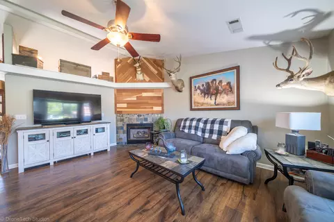 1942 Catherine Way, Redding, CA 96002 photo 26