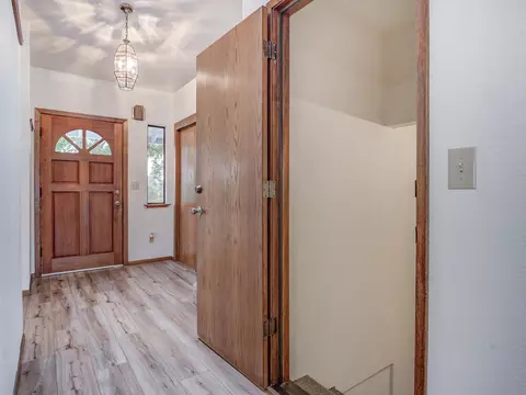 5950 Mountain View Dr, Redding, CA 96003 photo 17