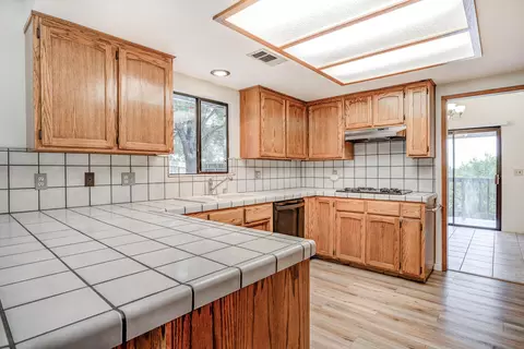 5950 Mountain View Dr, Redding, CA 96003 photo 14