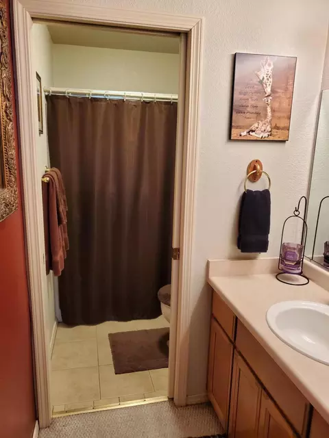 838 Tanglewood Dr, Redding, CA 96003 photo 15