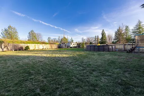 1222 Bonhurst Dr, Redding, CA 96003 photo 22