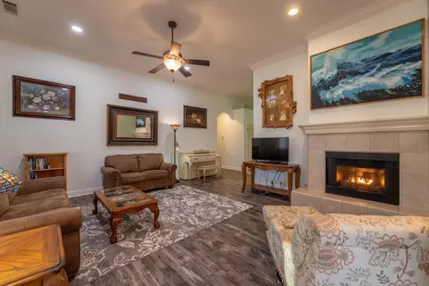 1222 Bonhurst Dr, Redding, CA 96003 photo 4