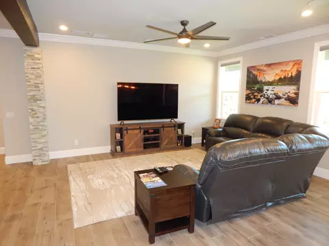 4744 Ferrington Ct, Redding, CA 96003 photo 7