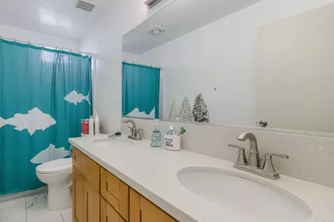 3733 Canterbury Dr, Redding, CA 96002 photo 12