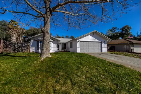 3733 Canterbury Dr, Redding, CA 96002 photo 16