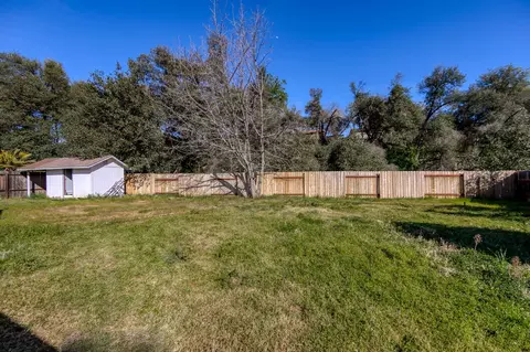 3733 Canterbury Dr, Redding, CA 96002 photo 30