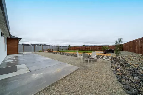 11332 Menlo Way, Redding, CA 96003 photo 24