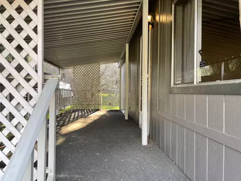 4265 Hiawatha Ln, Redding, CA 96003 photo 20