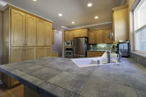10313 White Star Rd, Redding, CA 96001 photo 13