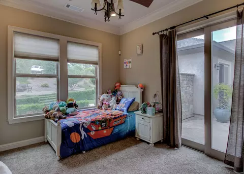 837 Palatine Ct, Redding, CA 96001 photo 34