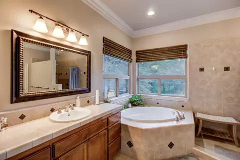 837 Palatine Ct, Redding, CA 96001 photo 41