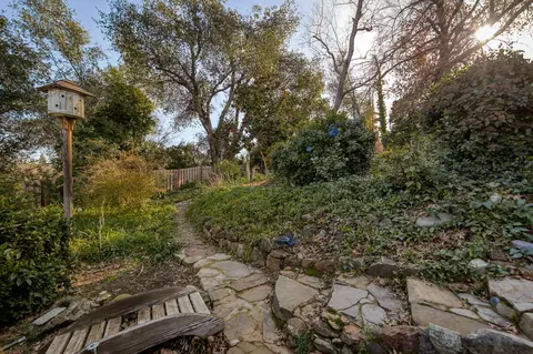 825 Overhill Dr, Redding, CA 96001 photo 82