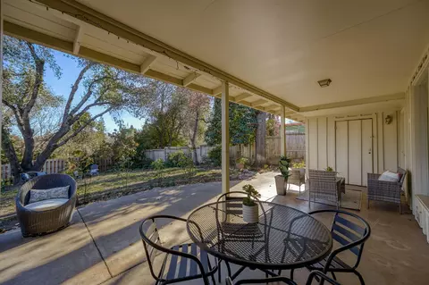 825 Overhill Dr, Redding, CA 96001 photo 17