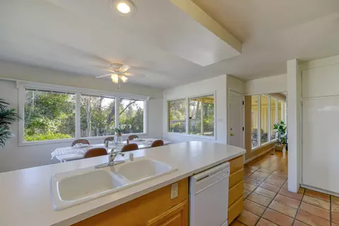 825 Overhill Dr, Redding, CA 96001 photo 51