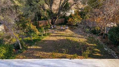 825 Overhill Dr, Redding, CA 96001 photo 88