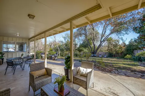 825 Overhill Dr, Redding, CA 96001 photo 73