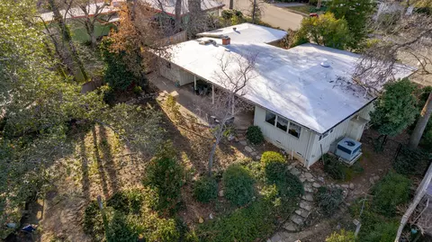 825 Overhill Dr, Redding, CA 96001 photo 76