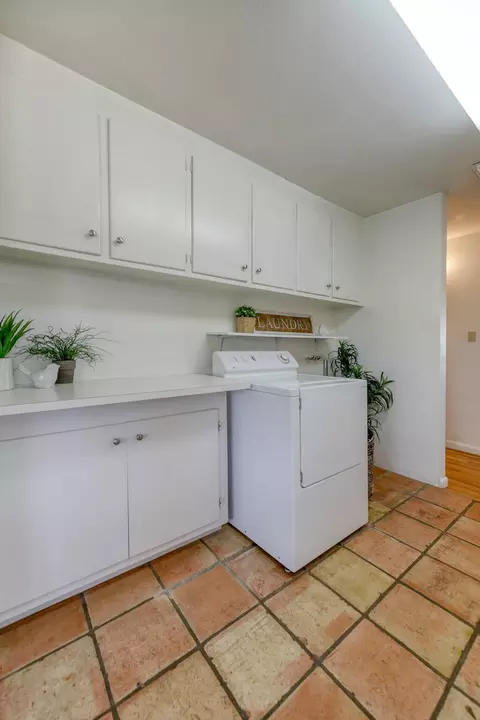 825 Overhill Dr, Redding, CA 96001 photo 70
