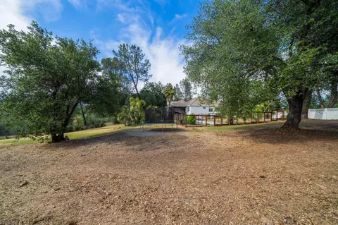 13173 Tierra Oaks Dr, Redding, CA 96003 photo 54
