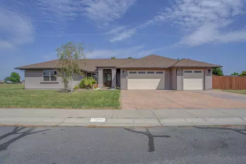 12940 Gardenia Dr, Red Bluff, CA 96080 photo 2