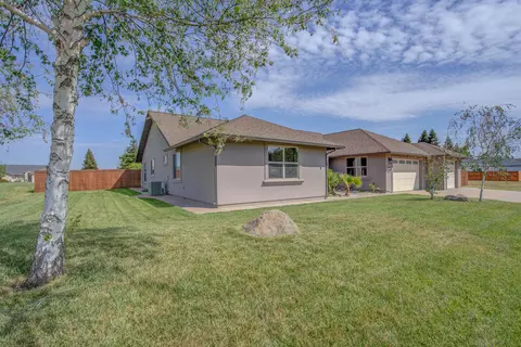 12940 Gardenia Dr, Red Bluff, CA 96080 photo 4