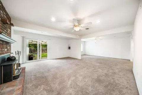 6458 El Camino Dr, Redding, CA 96001 photo 5