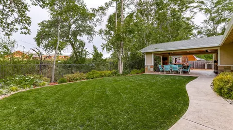 3825 Riverview Dr, Redding, CA 96001 photo 41