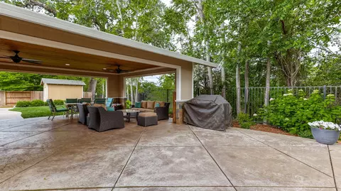3825 Riverview Dr, Redding, CA 96001 photo 40