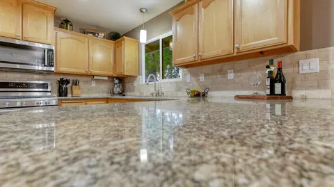 3825 Riverview Dr, Redding, CA 96001 photo 14
