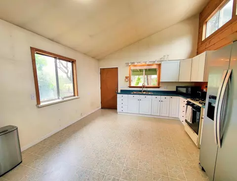 5603 Olive St, Anderson, CA 96007 photo 3