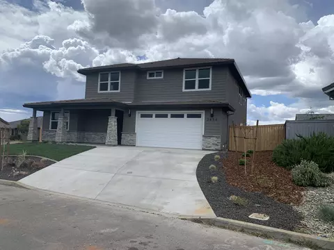 3894 Colby Trl, Redding, CA 96002 photo 2