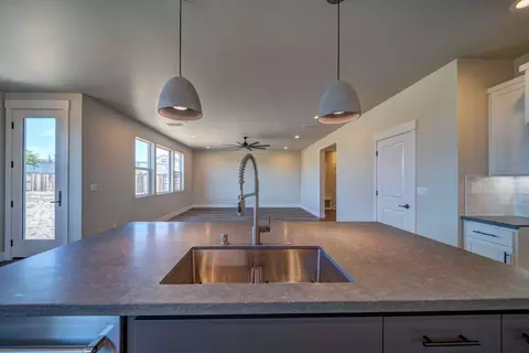 3894 Colby Trl, Redding, CA 96002 photo 40