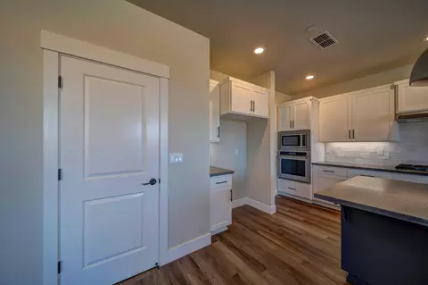 3894 Colby Trl, Redding, CA 96002 photo 35